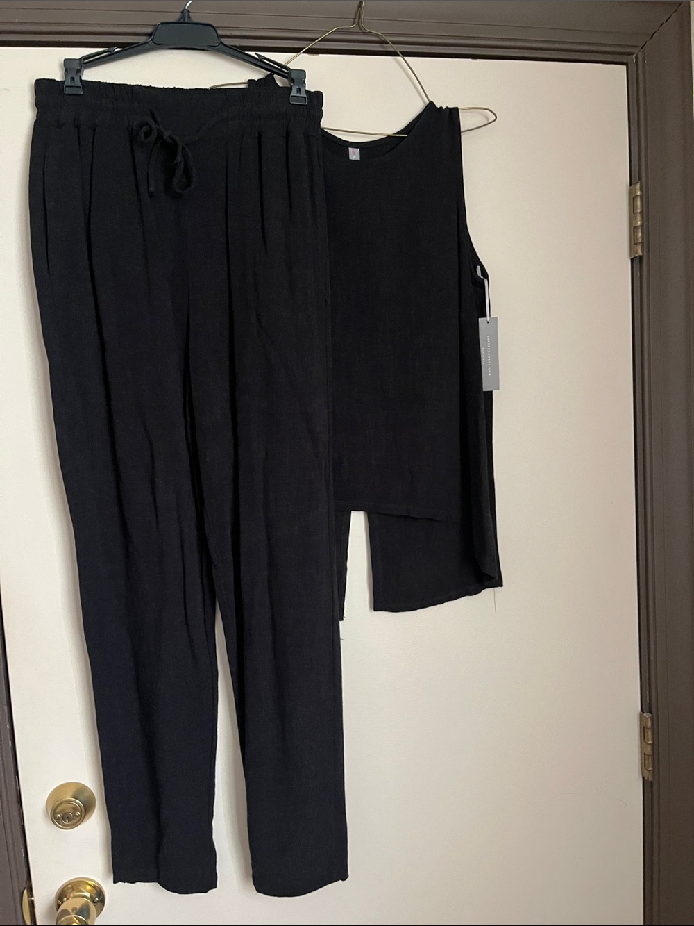 Last Tango Black Linen Straight-Leg Pants & Sleeveless Top Set